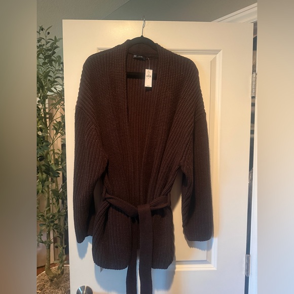 NWT Gap Cotton-Blend Wrap Cardigan Sweater. - Picture 2 of 4